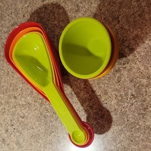 Core kitchen tools 4 silicone prep bowl and 4 measuring spoons rainbow 🌈 colors